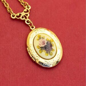 28 inch, Vintage Rose Floral Oval Locket Necklace - F46